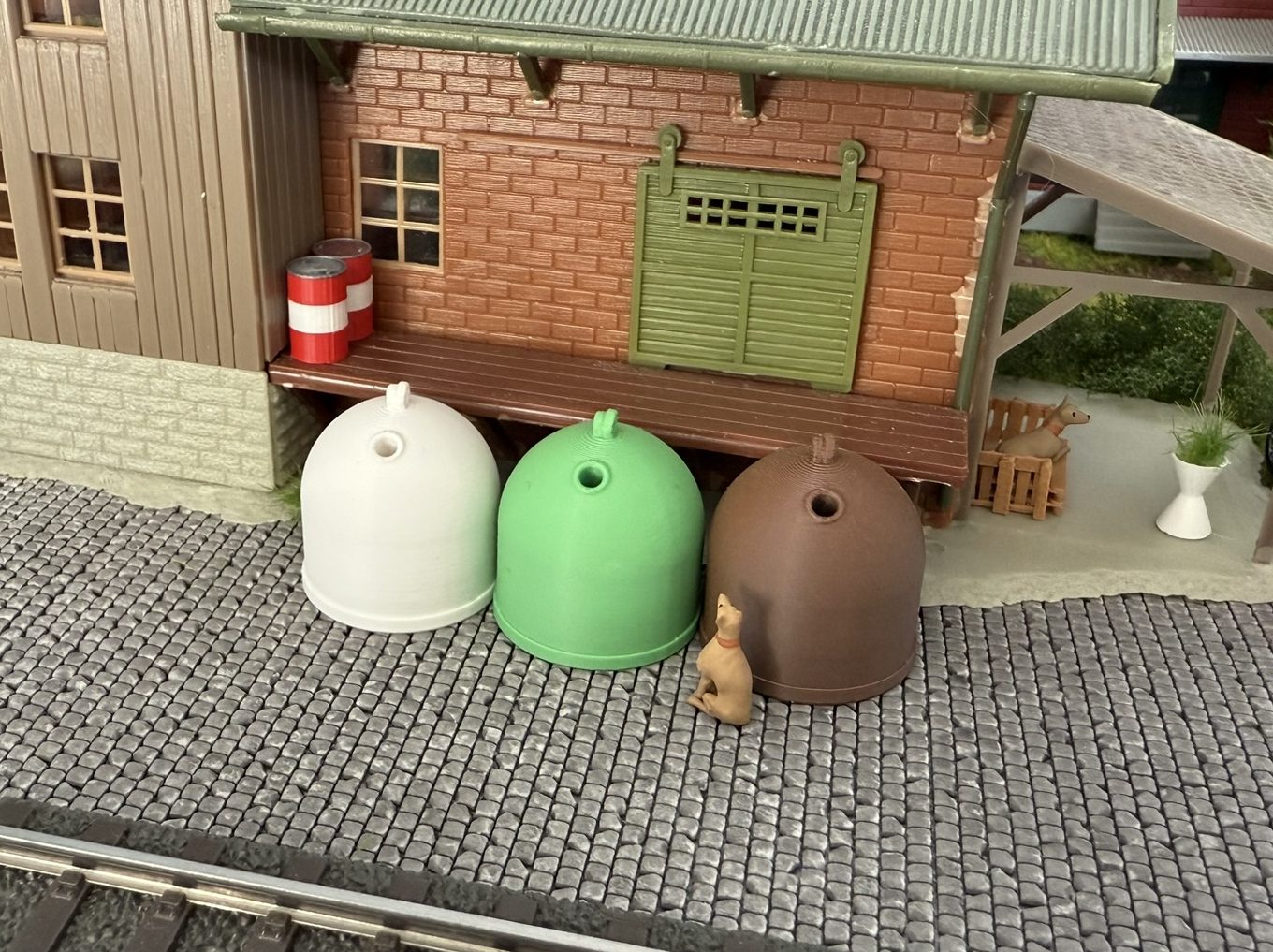 Altglascontainer für H0