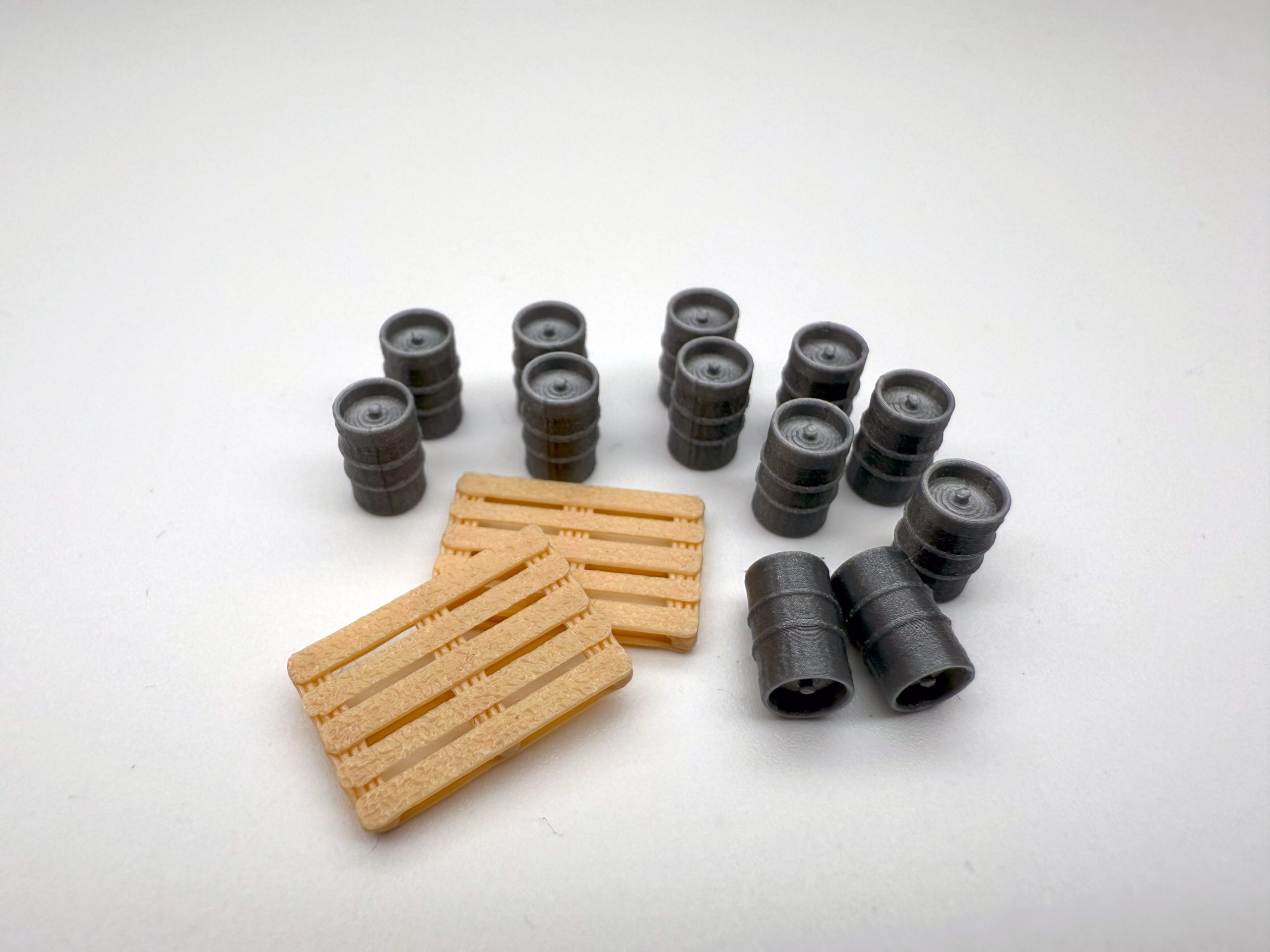 KEG-Bierfässer mit neuen Europaletten2