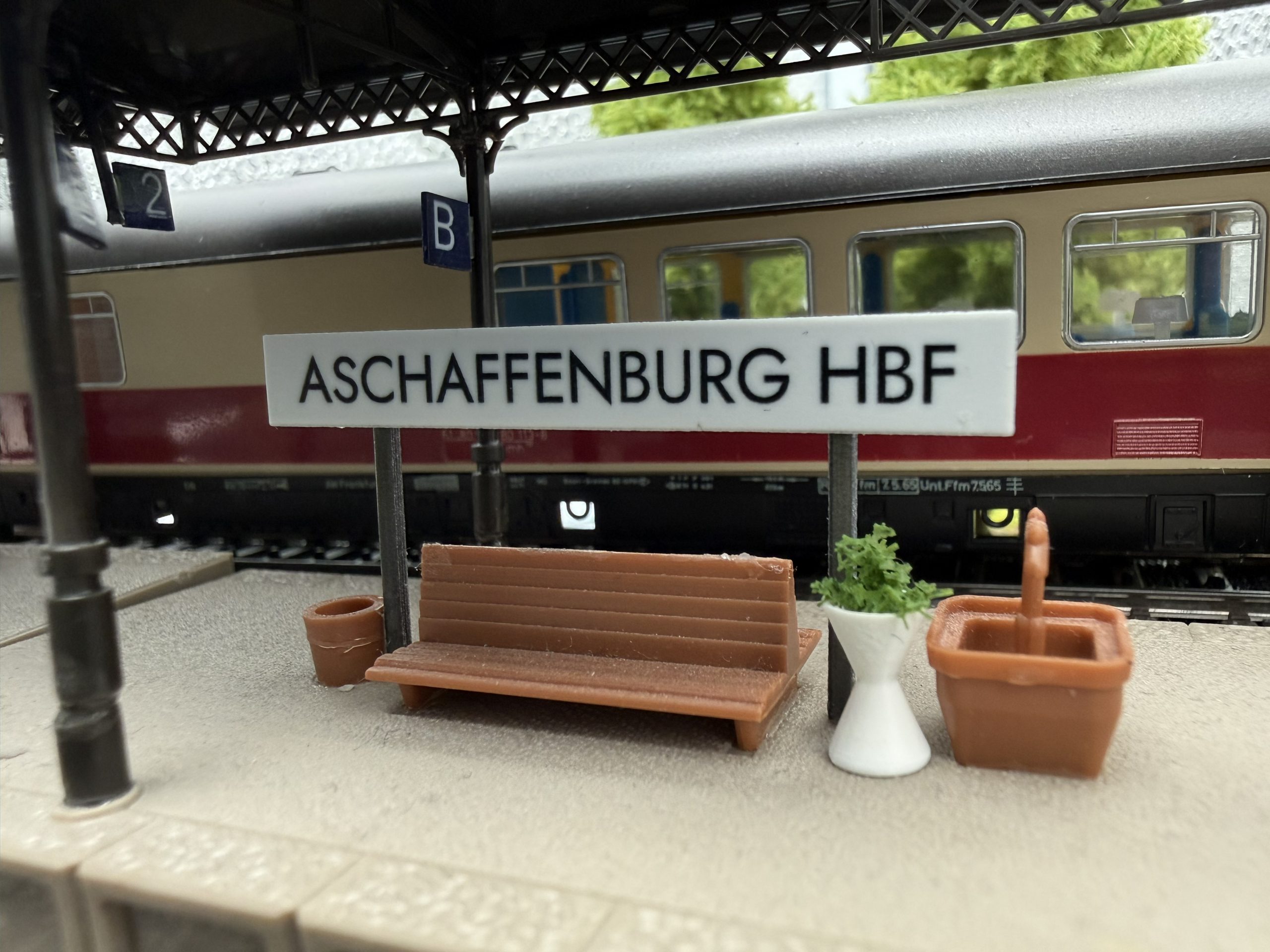 Wunsch-Bhf-Schilder aller Epochen – Bild 3